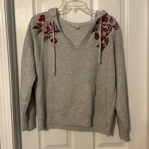 Gray American Eagle hoodie